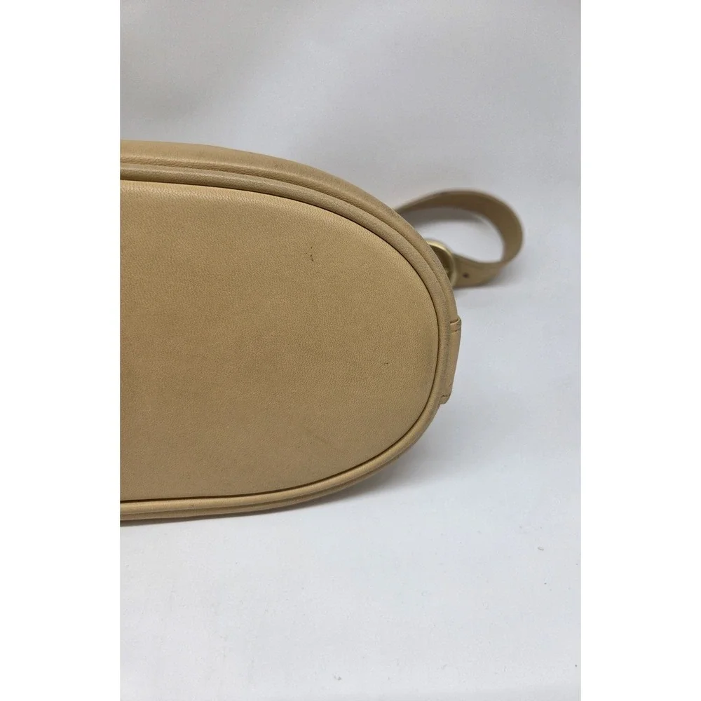 Coach 4143 Worth Bag Glove‑Tanned Leather Shoulder Bag Beige Vintage‎ Made USA